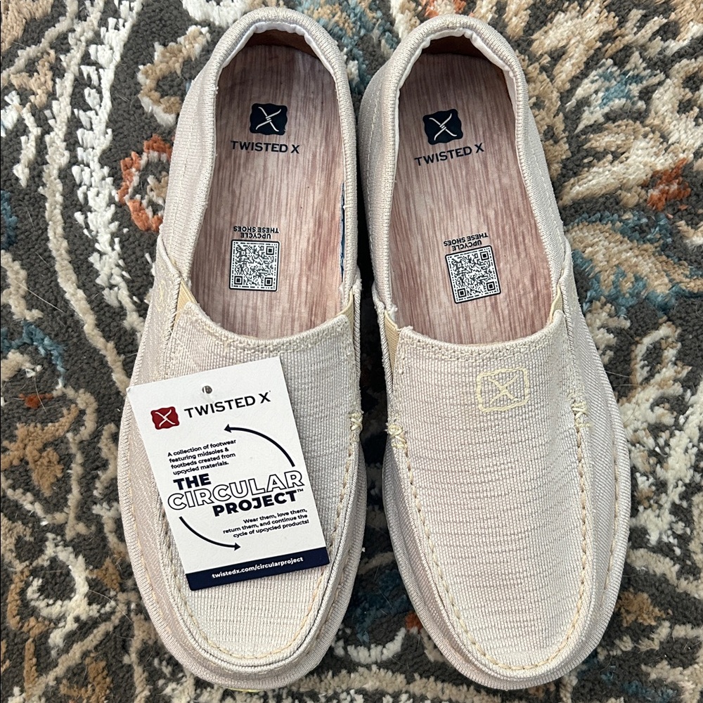 Twisted X Women's Cream Slip-On Flats